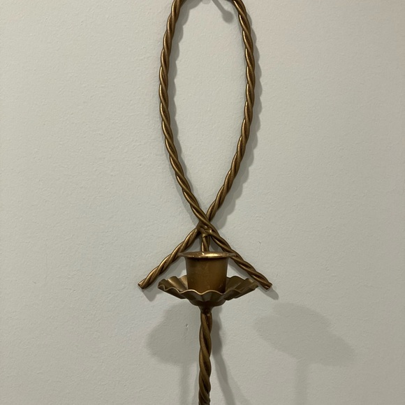 Vintage Gold Twisted Metal Wall Candle Holder - Picture 4 of 4